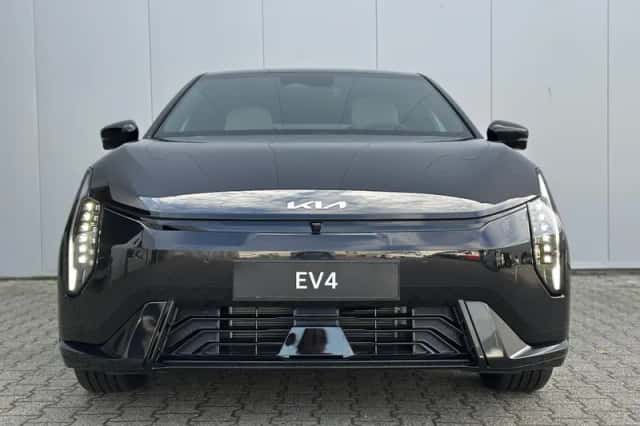 Kia EV4 (2025) thumbnail 2