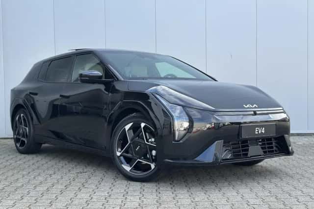 Kia EV4 (2025) thumbnail 3