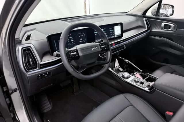 Kia Sorento (2026) thumbnail 7