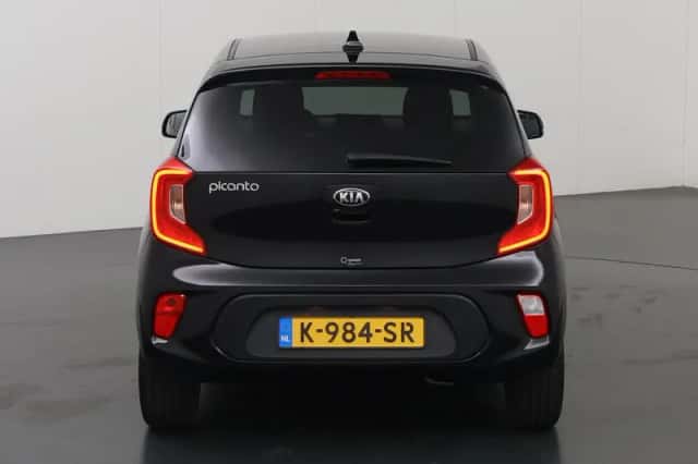 Kia Picanto (2021) thumbnail 4