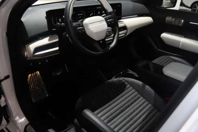 Kia EV4 (2026) thumbnail 16
