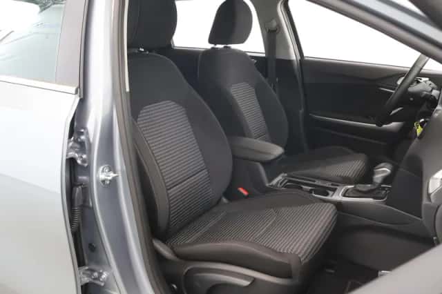 Kia Ceed (2024) thumbnail 10
