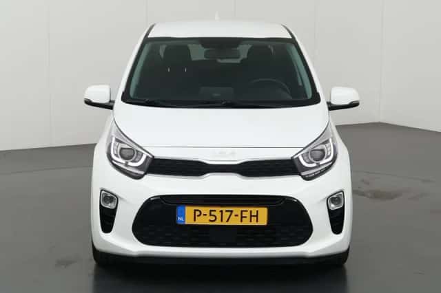 Kia Picanto (2022) thumbnail 3