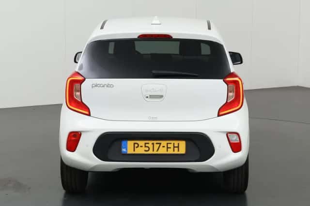 Kia Picanto (2022) thumbnail 4