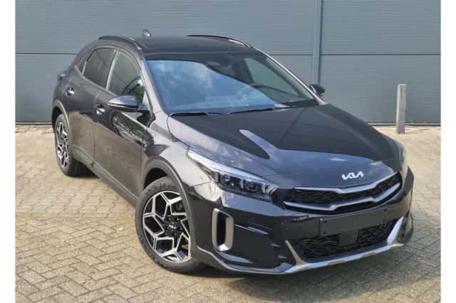 Kia XCeed (2026) thumbnail 3