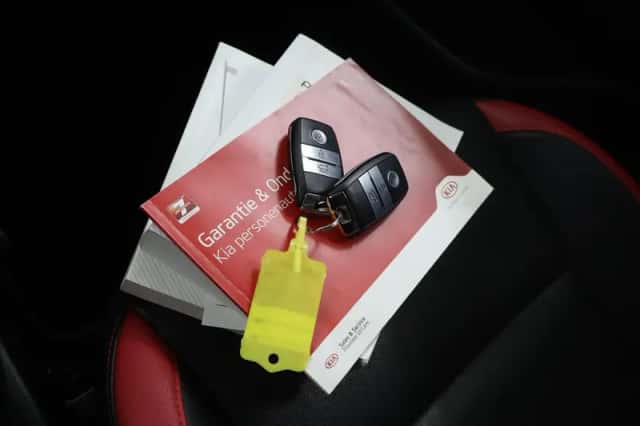 Kia Picanto (2021) thumbnail 25