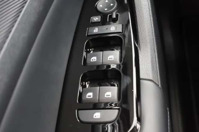 Kia Sportage (2025) thumbnail 36