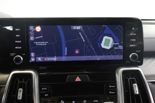 Kia Sorento (2021) thumbnail 16