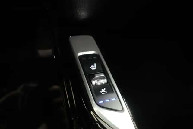 Kia Sorento (2021) thumbnail 26