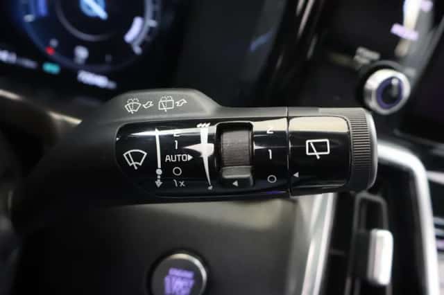 Kia Sorento (2021) thumbnail 32