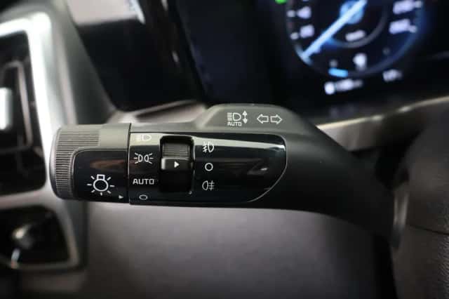 Kia Sorento (2021) thumbnail 34