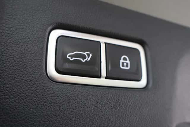Kia Sorento (2021) thumbnail 44