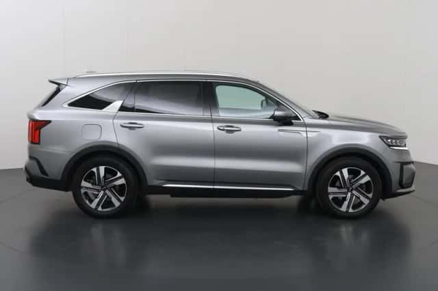 Kia Sorento (2021) thumbnail 6