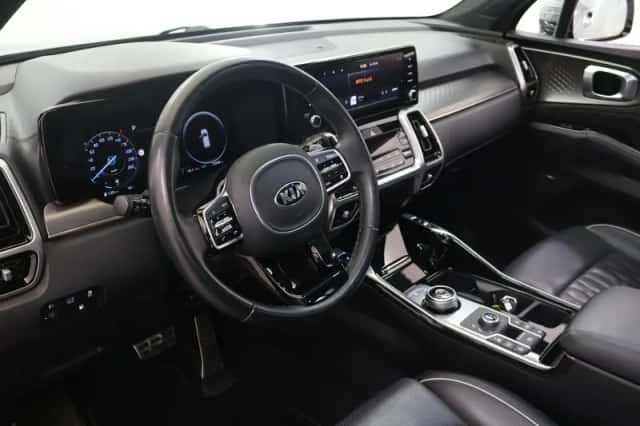 Kia Sorento (2021) thumbnail 7
