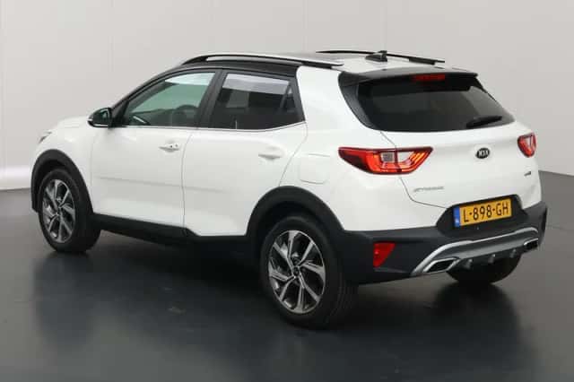 Kia Stonic (2021) thumbnail 22