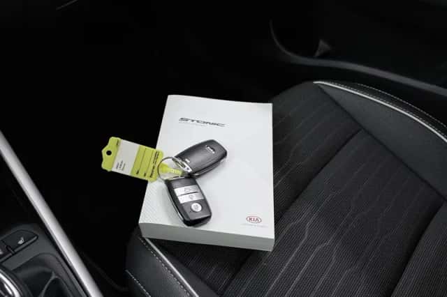 Kia Stonic (2021) thumbnail 25