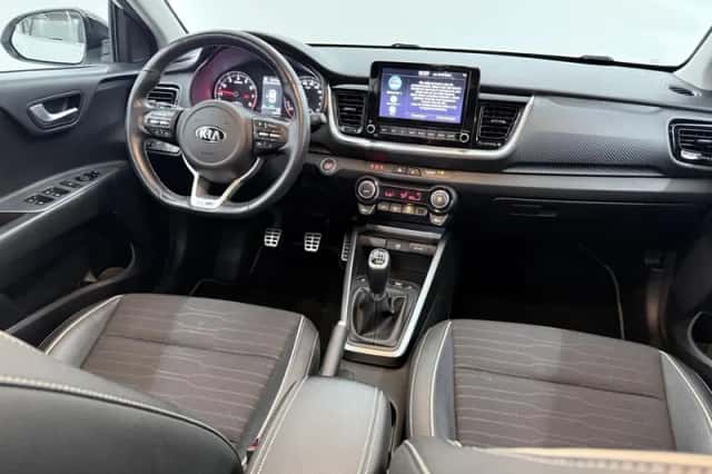 Kia Stonic (2021) thumbnail 9