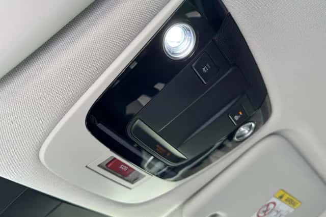 Kia EV6 (2024) thumbnail 12