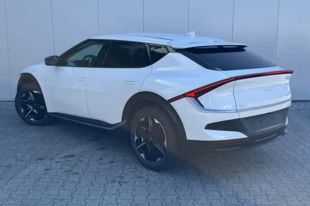 Kia EV6 (2024) thumbnail 5