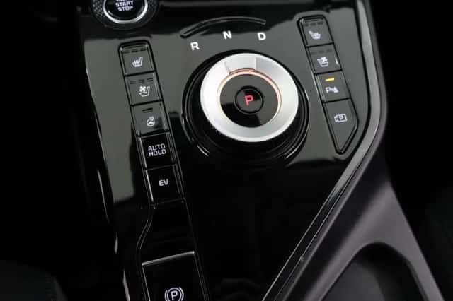 Kia Niro (2023) thumbnail 25