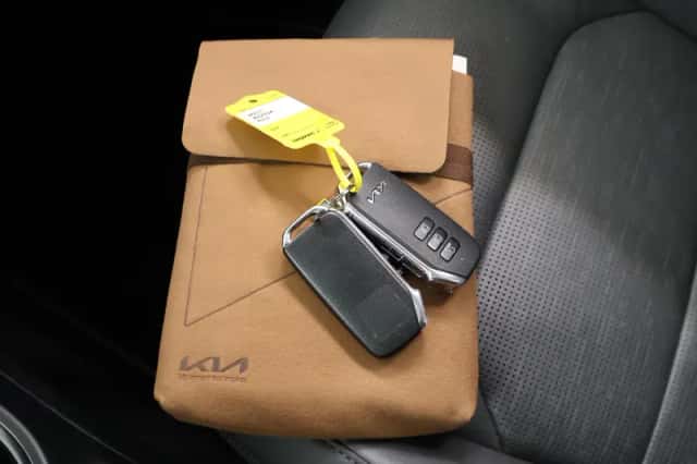 Kia Niro (2023) thumbnail 28