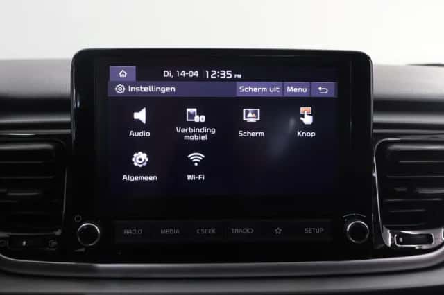 Kia Rio (2022) thumbnail 16