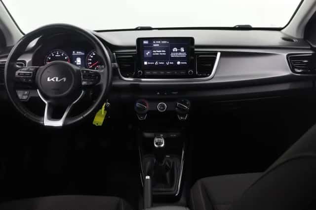 Kia Rio (2022) thumbnail 8