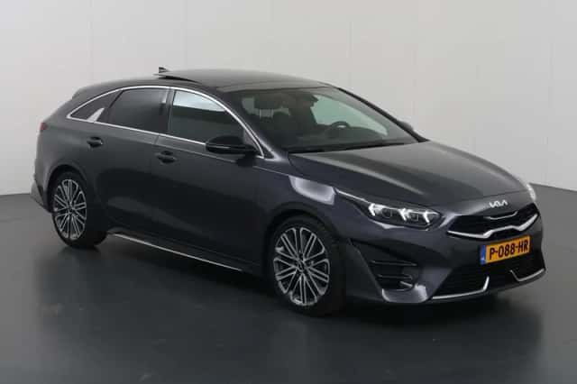 Kia Proceed (2022) thumbnail 23