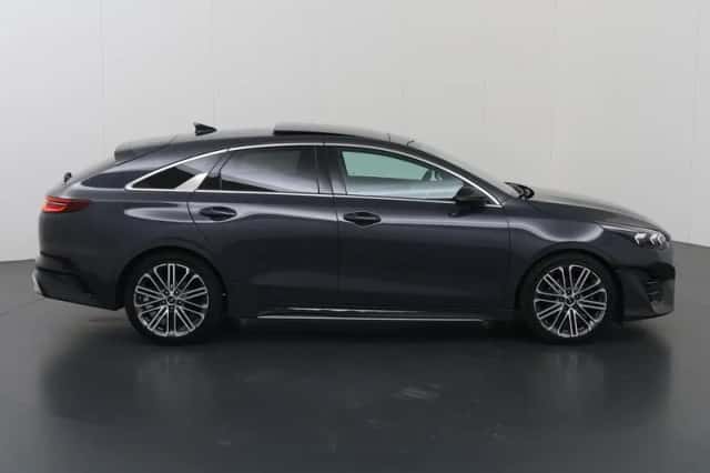 Kia Proceed (2022) thumbnail 6