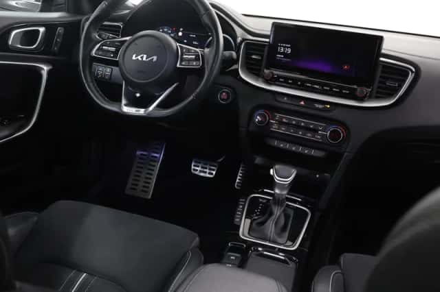Kia Proceed (2022) thumbnail 9