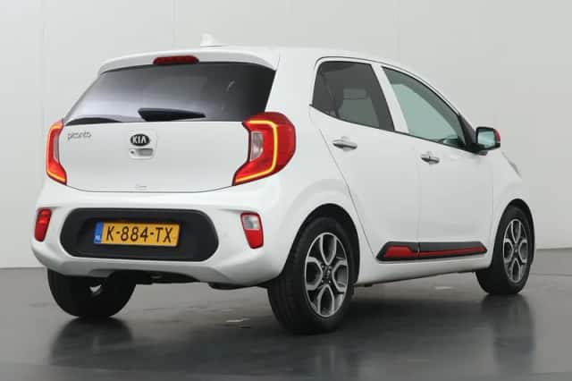 Kia Picanto (2021) thumbnail 2