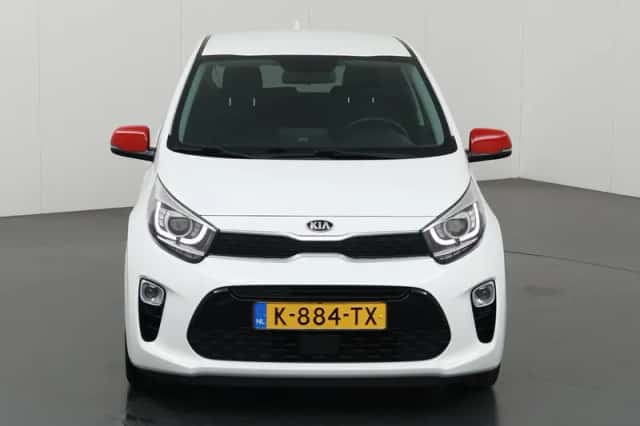 Kia Picanto (2021) thumbnail 3