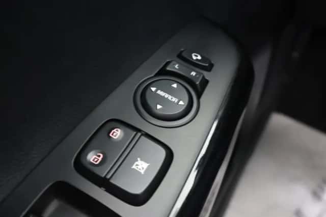 Kia Picanto (2021) thumbnail 32