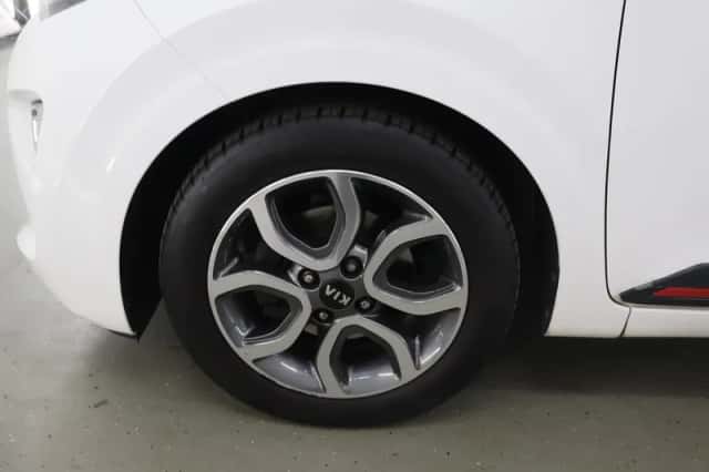 Kia Picanto (2021) thumbnail 36