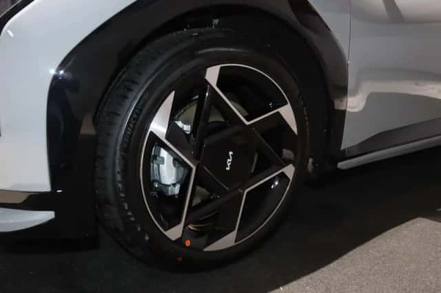 Kia EV4 (2026) thumbnail 12