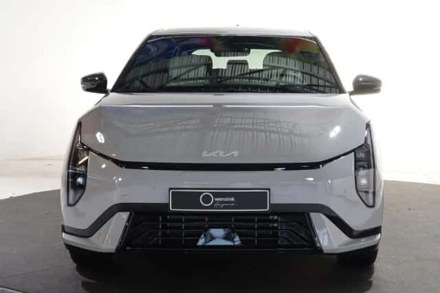 Kia EV4 (2026) thumbnail 3