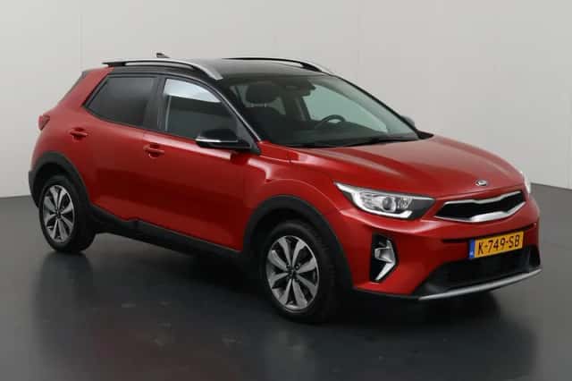Kia Stonic (2021) thumbnail 23
