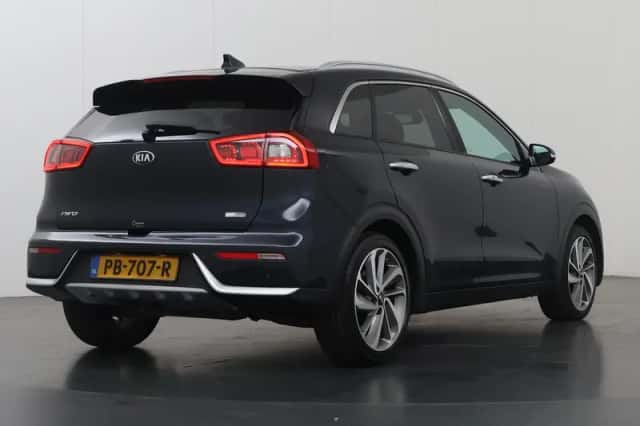 Kia Niro (2017) thumbnail 2
