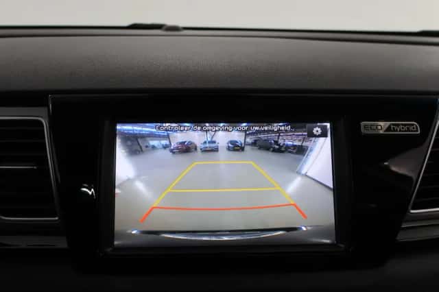 Kia Niro (2017) thumbnail 15