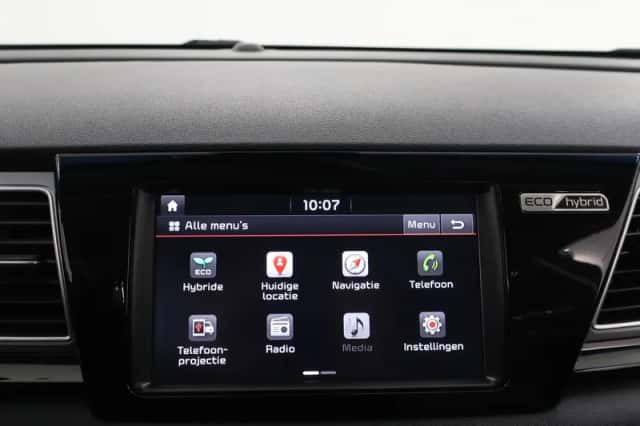 Kia Niro (2017) thumbnail 18