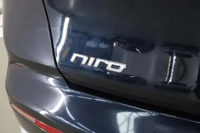 Kia Niro (2017) thumbnail 41