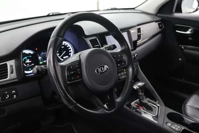 Kia Niro (2017) thumbnail 7