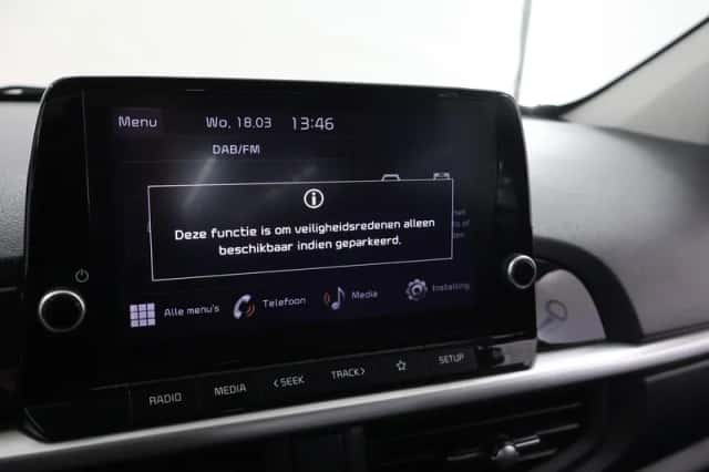 Kia Picanto (2022) thumbnail 16