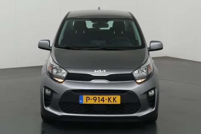 Kia Picanto (2022) thumbnail 3
