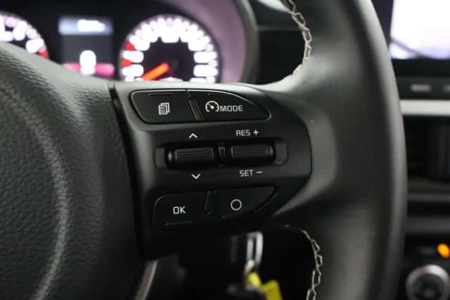 Kia Picanto (2022) thumbnail 24