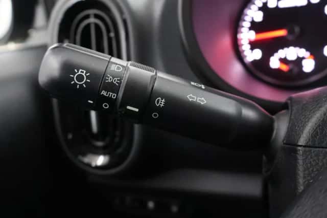 Kia Picanto (2022) thumbnail 27