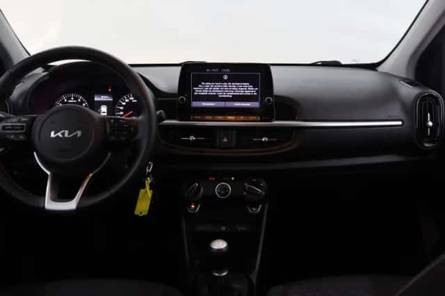 Kia Picanto (2022) thumbnail 8