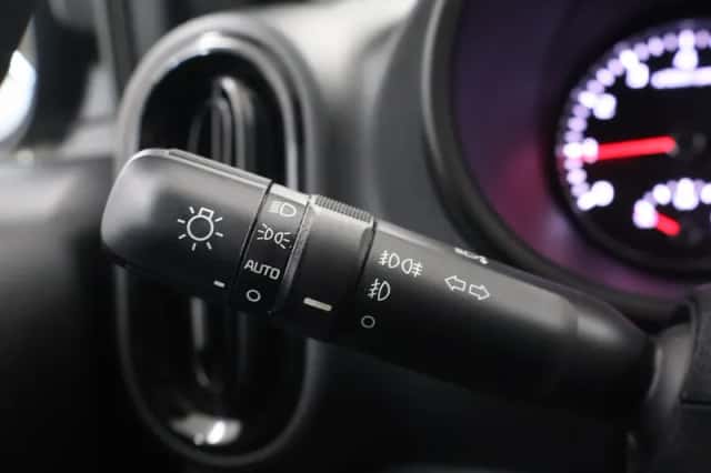 Kia Picanto (2023) thumbnail 30