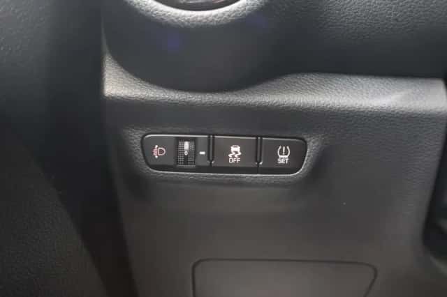 Kia Picanto (2023) thumbnail 31