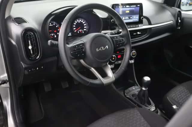 Kia Picanto (2023) thumbnail 7
